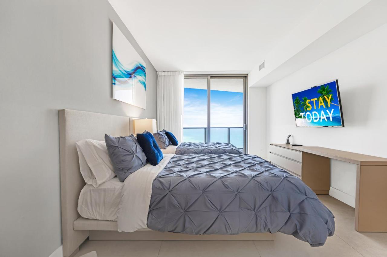 The Ultimate Resort - Beachfront 2 Bedroom Apartment With Direct Ocean View, Rooftop Pool, Hot Tub And Gym Hollywood Dış mekan fotoğraf