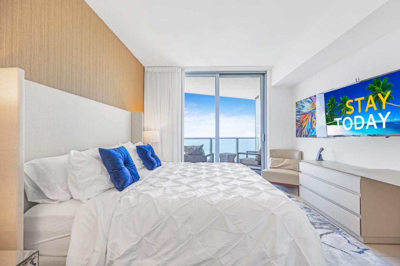 The Ultimate Resort - Beachfront 2 Bedroom Apartment With Direct Ocean View, Rooftop Pool, Hot Tub And Gym Hollywood Dış mekan fotoğraf